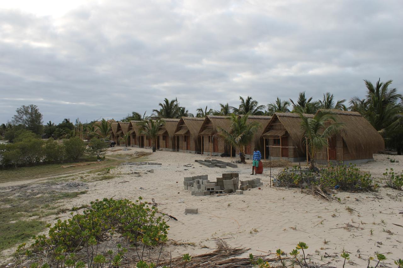 Pomene Tropical Beach Resort Massinga Exterior photo